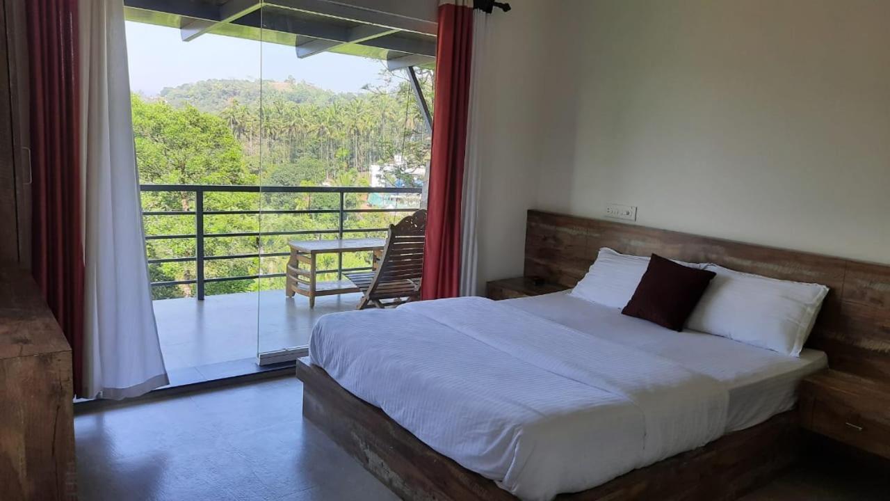 Letstay Vythiri Hill Palace Exterior foto