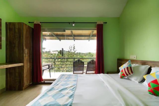 Letstay Vythiri Hill Palace Quarto foto